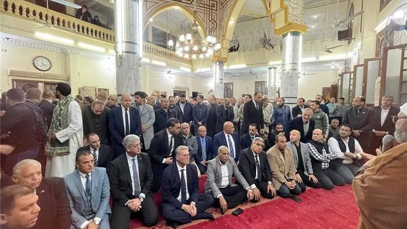 في  مشهد مهيب.. 