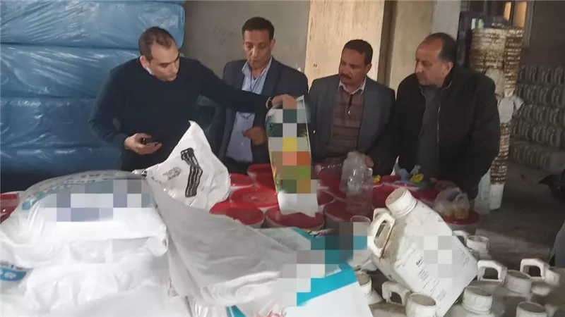 ضبط أكثر من  18 طن ملح طعام ومواد خام وأسمدة مغشوشة بكيان مخالف بالمنوفية