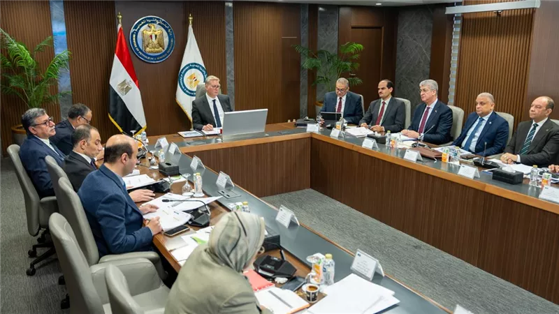 وزير البترول: 