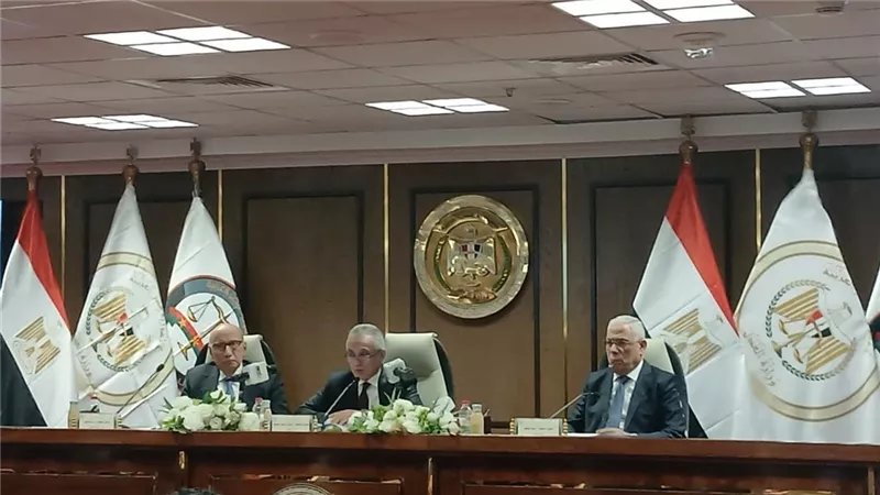 وزير العدل يشهد أداء اليمين القانونية لأعضاء النيابة العامة بالعاصمة الجديدة 