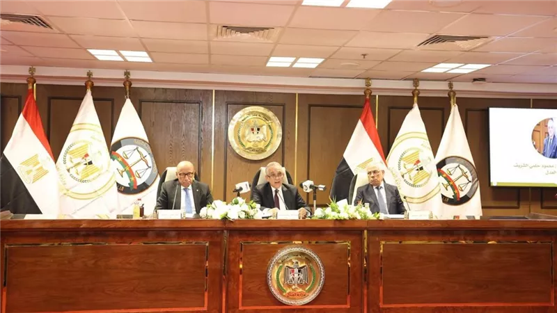 وزير العدل يشهد أداء اليمين القانونية لأعضاء النيابة العامة الجدد 