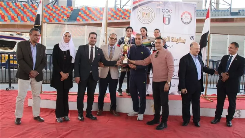 بحضور الخبير الإيطالي .. تنظيم مميز لبطولة الجمهورية لدراجات المضمار
