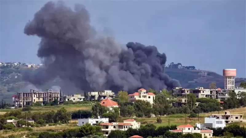 وكالة الأنباء اللبنانية: طيران الاحتلال يشن غارة على بلدة الريحان في جزين
