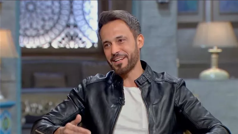 يوسف الشريف: سيبت الكورة لما الأهلي سابني وفالنسيا طالبني بجزء ثانٍ من العالمي