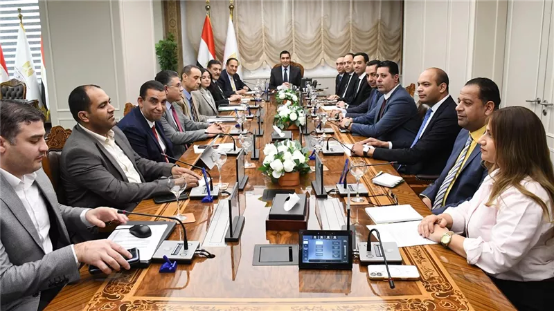 وزير الشباب والرياضة يتابع خطة مصر لاستضافة الألعاب الأفريقية 2027