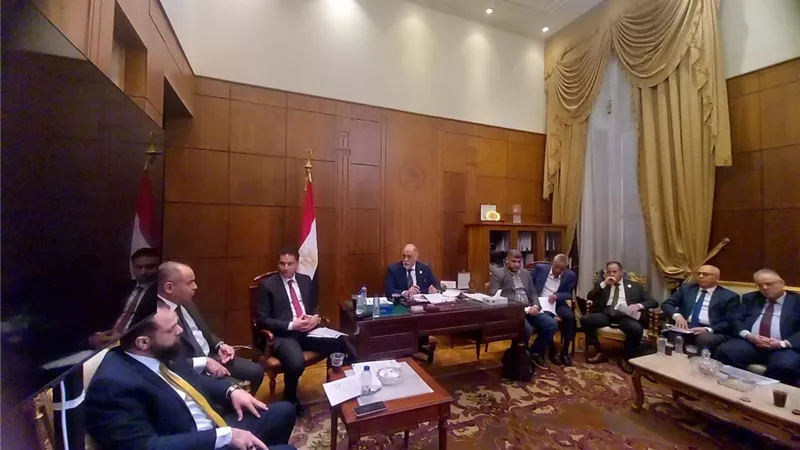 لجنة حقوق الإنسان بالشيوخ توصي بتعزيز مساعدات وزارة التضامن لمواجهة الكوارث