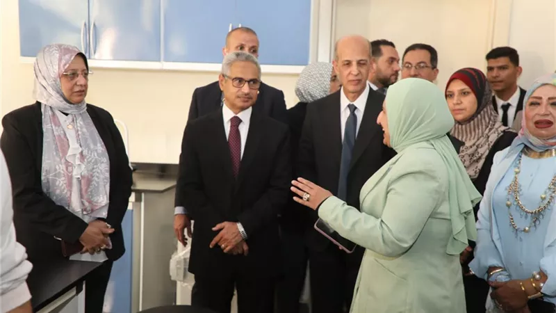 محافظ بنى سويف يبعث رسائل مهمة للشباب حول مستقبل العمل