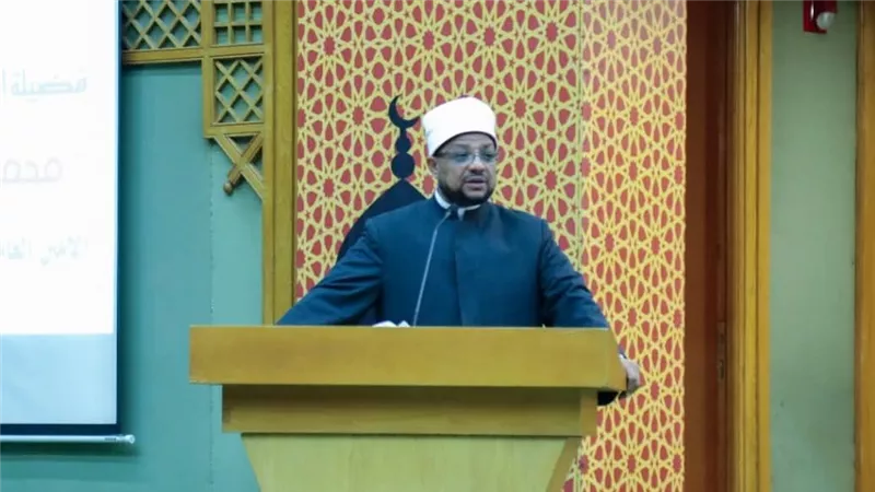 الاستشراق الموجه وأثره على الهُوية الوطنية ندوة ينظمها البحوث الإسلامية
