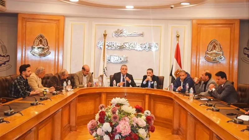 شعبة المستلزمات الطبية تطالب بصرف مستحقات الموردين لدى الشراء الموحد