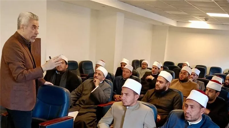 دورة للوعاظ.. أكاديمية الأزهر تكشف أسرار «الفساد الإداري وطرق مواجهته» 