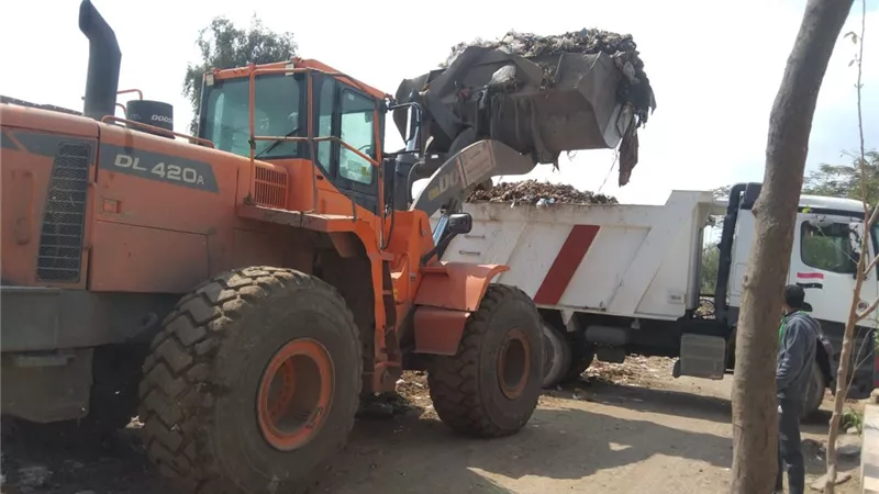محافظ الغربية يشرف على حملة رفع 300 طن مخلفات بقطور