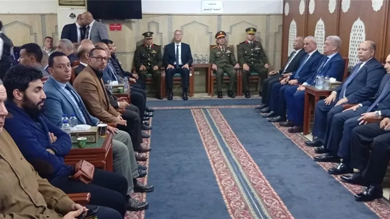 وزير البترول وقيادات القطاع يؤدون واجب العزاء في وفاة المهندس حسام صادق