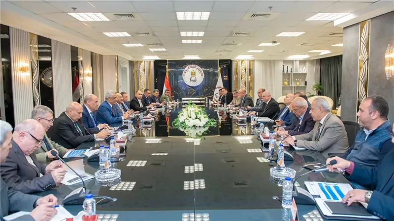 لتطوير الأداء وتحسين الخدمات.. تعاون مشترك بين الإنتاج الحربي ومحافظة القاهرة