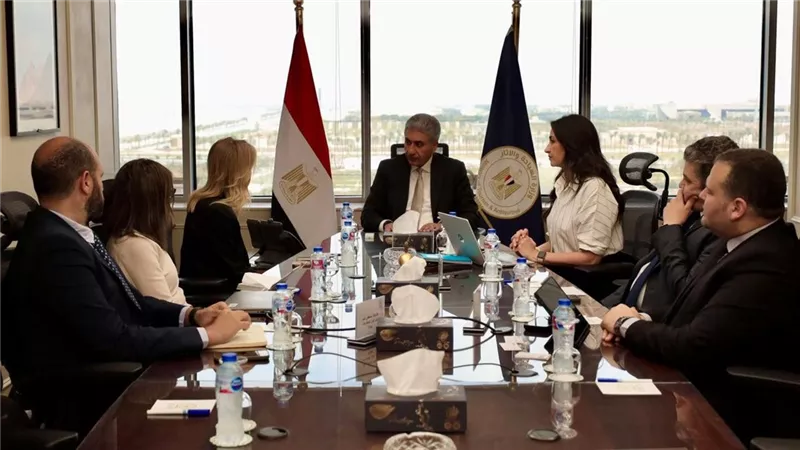 مباحثات بين السياحة وشركة فيزا مصر وليبيا والسودان لدعم تجربة السائح بالمحروسة