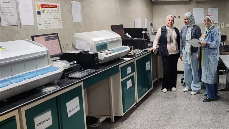محافظ أسيوط يوجه بتكثيف التفتيش على المنشآت لضمان تطبيق اشتراطات السلامة والصحة