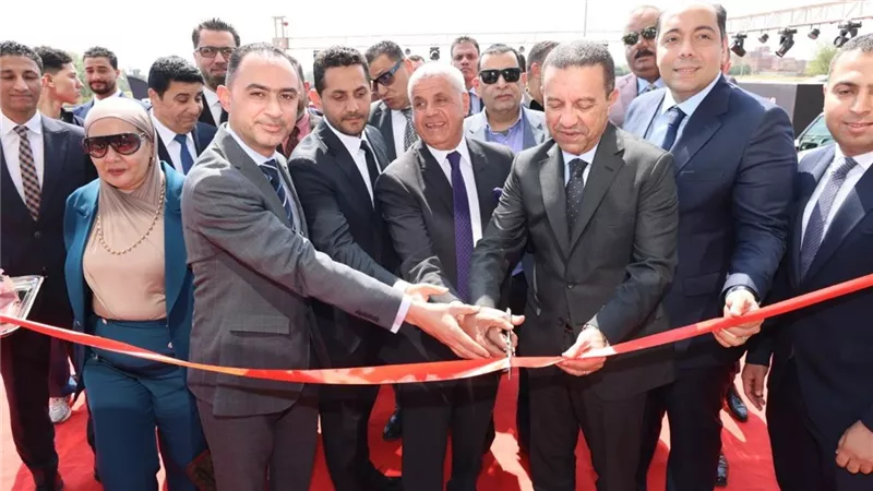 محافظ المنوفيةيفتح أولى المشروعات الاستثمارية بالمنطقة اللوجستية التجارية بطوخ