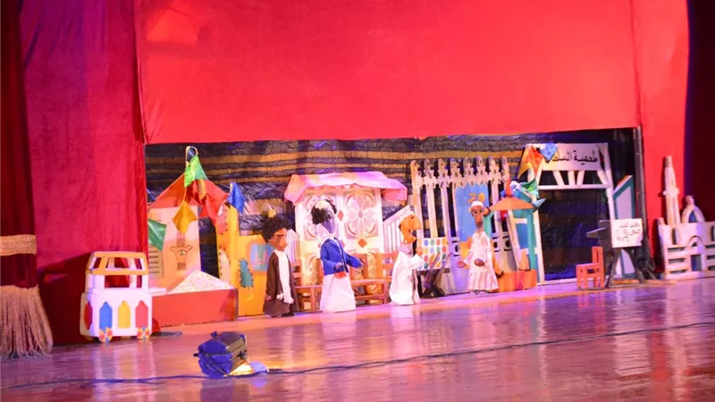 “الليلة الكبيرة” على مسرح جامعة أسيوط ضمن مهرجان الإبداع المسرحي الـ14