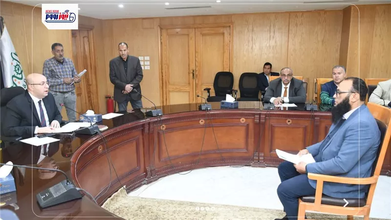 محافظ الفيوم يوجه بحصر مشكلات منطقة مساكن دمو الجديدة ووضع آليات التدخل السريع