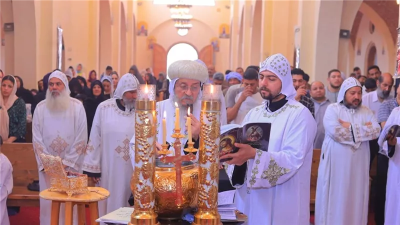 الأنبا يواقيم يترأس قداس خميس العهد بدير الأنبا متاؤس الفاخوري بجبل أصفون
