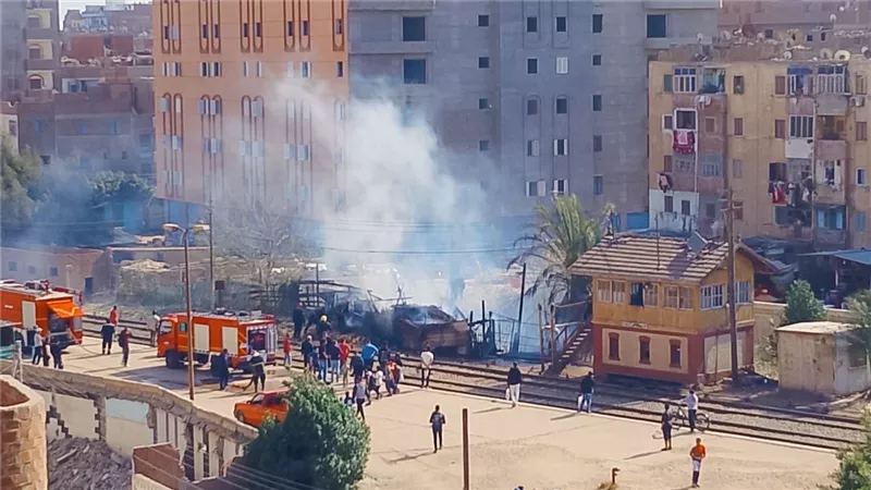  السيطرة على حريق فى الغرف بجوار هيئة السكة الحديد بالمنوفية