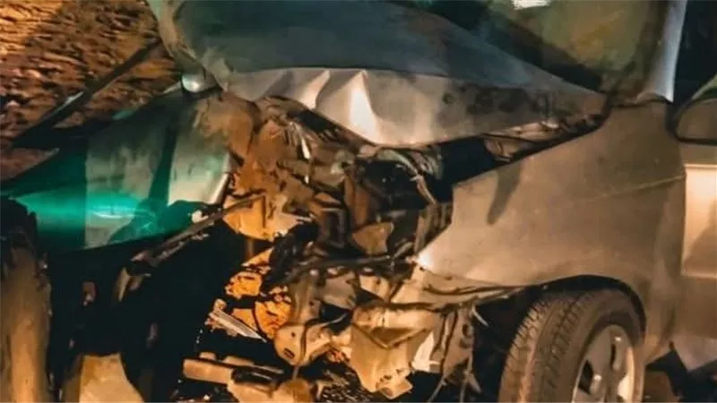 مصرع شخصين وإصابة ثالث في تصادم سيارة ملاكي بطريق السويس الإسماعيلية