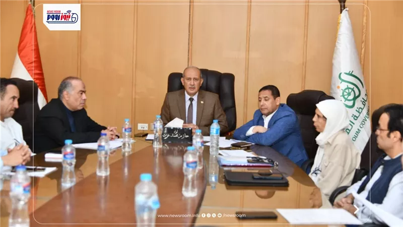 سكرتير عام الفيوم يناقش أعمال رفع كفاءة وصيانة الطرق بخطة المحافظة