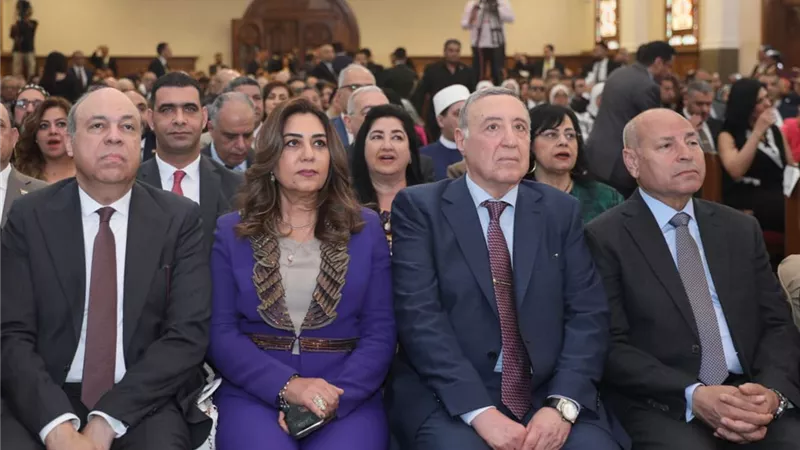 وزيرة التنمية المحلية تشارك الإنجيلية احتفالات عيد القيامة المجيد