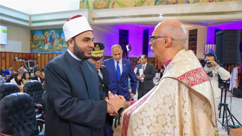 رئيس الأساقفة: نصلي من أجل سلام مصر ونرفع الدعاء لشعوب المنطقة