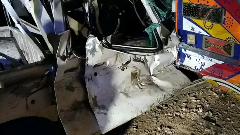 إصابة رئيس قرية في تصادم خلال مرور موكب محافظ أسيوط