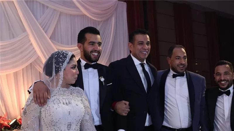 حفل زفاف أسطوري لشقيق رجل الأعمال محمد الدهشوري أحياه غنائيا الليثي وأوكا
