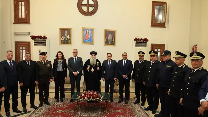 محافظ الجيزة يزور مقر مطرانية شمال الجيزة لتقديم التهنئة بعيد القيامة المجيد
