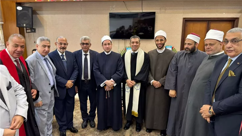 حماة الوطن ببورسعيد يزور المطرانية والكنيسة الإنجيليّة للتهنئة بعيد القيامة