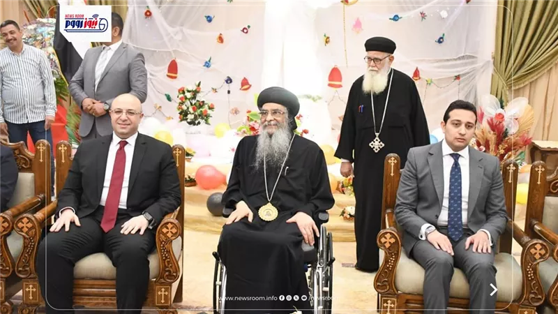 محافظ الفيوم يزور دير الأنبا إبرام بالعزب للتهنئة بعيد القيامة المجيد