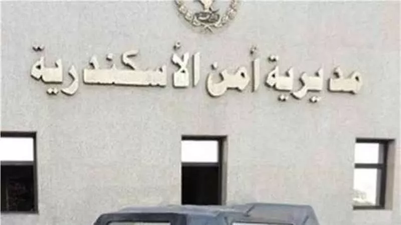 بث مباشر ينتهي بمأساة.. الأمن يفحص واقعة سقوط سيدة من الطابق الـ13 في سموحة