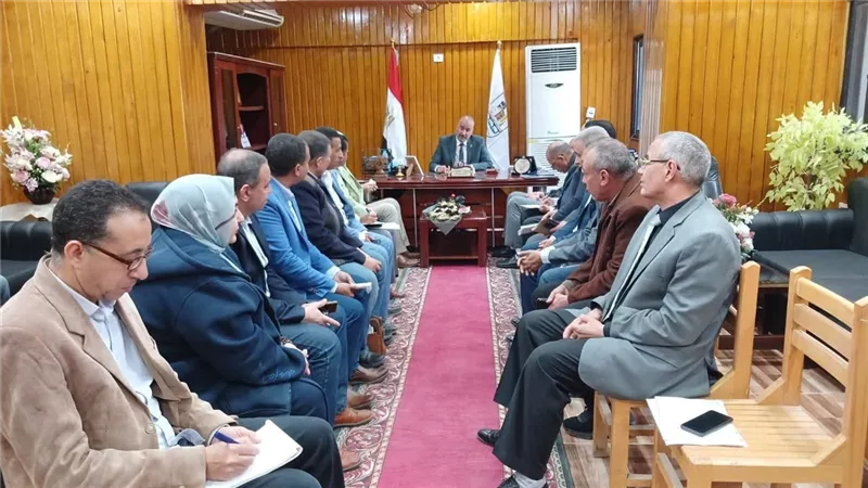تعليم بني سويف تبحث تعزيز الانضباط ورفع جودة العملية التعليمية