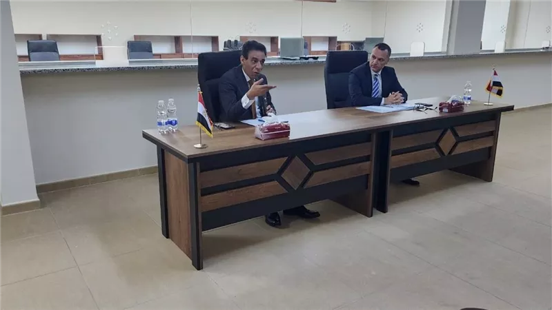 مساعد وزير الخارجية للشئون القنصلية يلتقى مع اعضاء الجالية المصرية في طرابلس