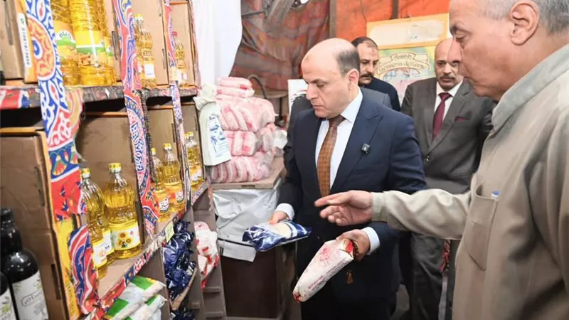محافظ الغربية يتابع أسواق “اليوم الواحد” بمراكز ومدن طنطا والمحلة وسمنود وزفتى
