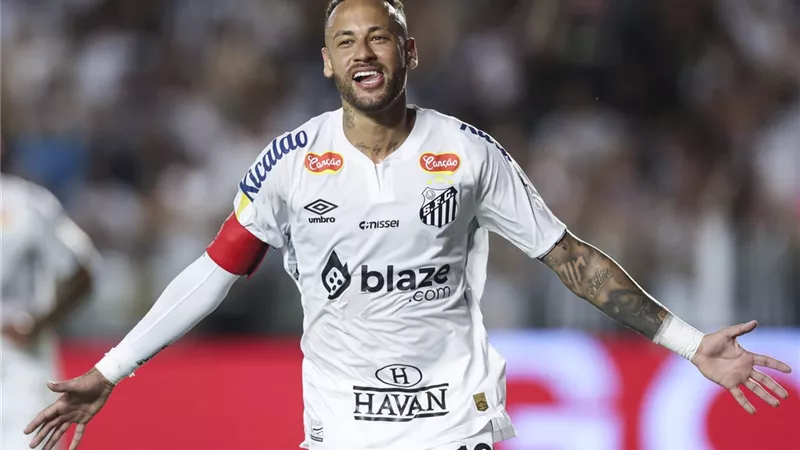 الدورة الشهرية تهدد نيمار واتهامات بالتمييز الجنسي 