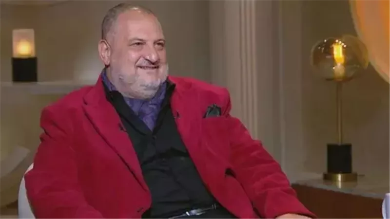 شقيقة خالد الصاوي تفاجئه على الهواء: 