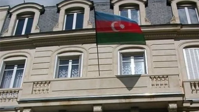 أذربيجان وإسبانيا تعيدان فتح سفارتيهما في إيران وسط عودة دبلوماسية تدريجية