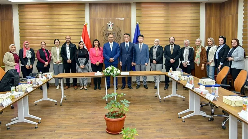 هيئة الدواء تعقد مائدة مستديرة مع جامعة بكين بالتعاون مع الجلالة