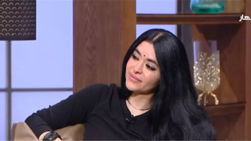 رنا أبو السعود: آمال ماهر وشريهان وعادل إمام كانوا من أقرب الناس لوالدي