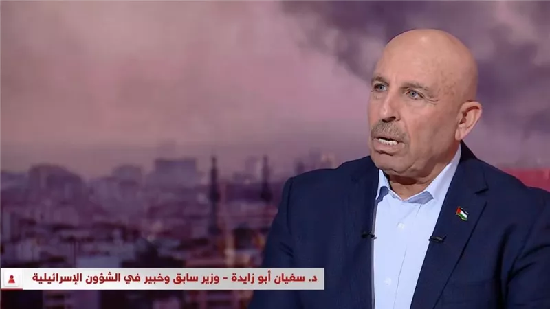 وزير فلسطيني سابق: ترامب يضغط على إيران بالحصار البحري مع احتفاظه بخيار الحرب 