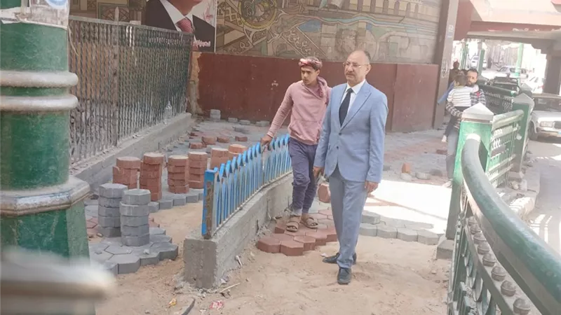 محافظ أسيوط: استمرار تطوير أرصفة ميدان الشهيد أحمد جلال بحي شرق