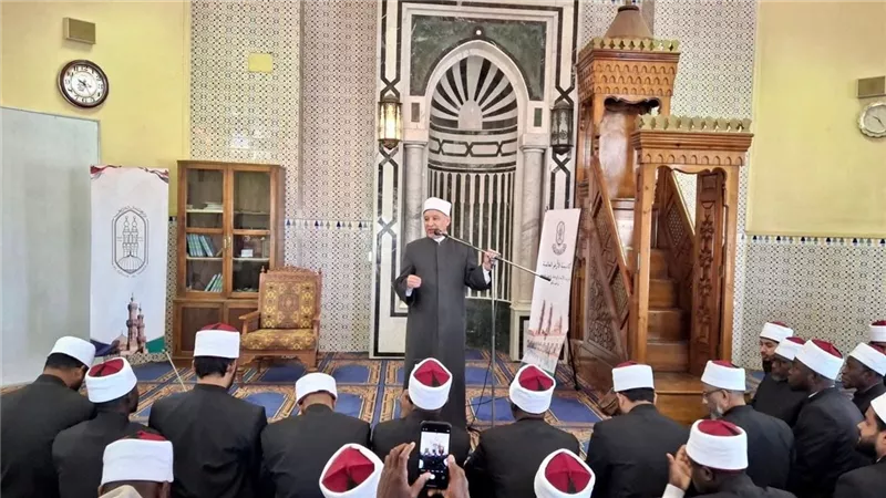 بالفيديو.. استقبال حافل لأئمة الهند خريجي «أكاديمية الأزهر» بعد عودتهم