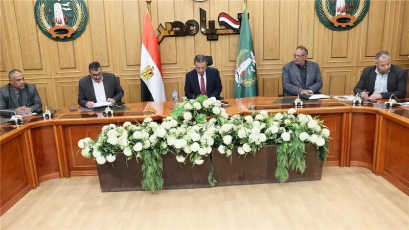 محافظ المنوفية يقرر تشكيل لجنة للتفتيش علي مصانع الأعلاف والمطاحن