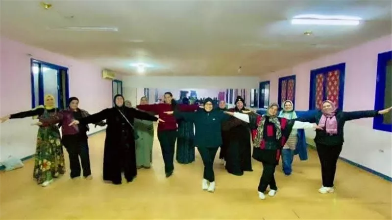 تحت شعار 