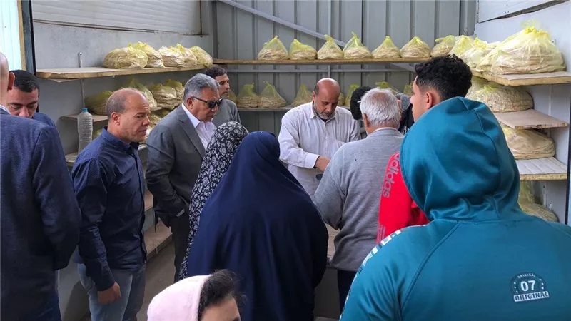 محافظ الدقهلية يتفقد السوق الحضاري بطلخا ويشدد على تشغيل المخبز بشكل دائم 