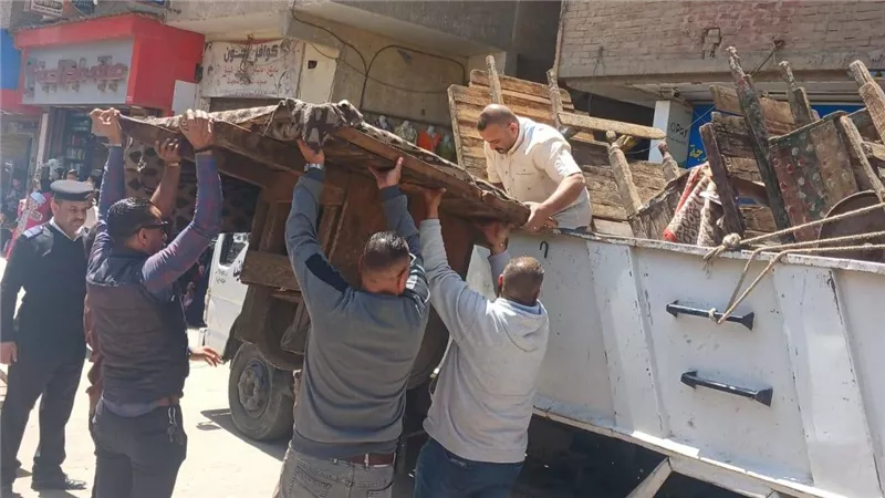 محافظة الجيزة: رفع 450 حالة إشغال في حملات بالعمرانية وإعادة الانضباط للطريق