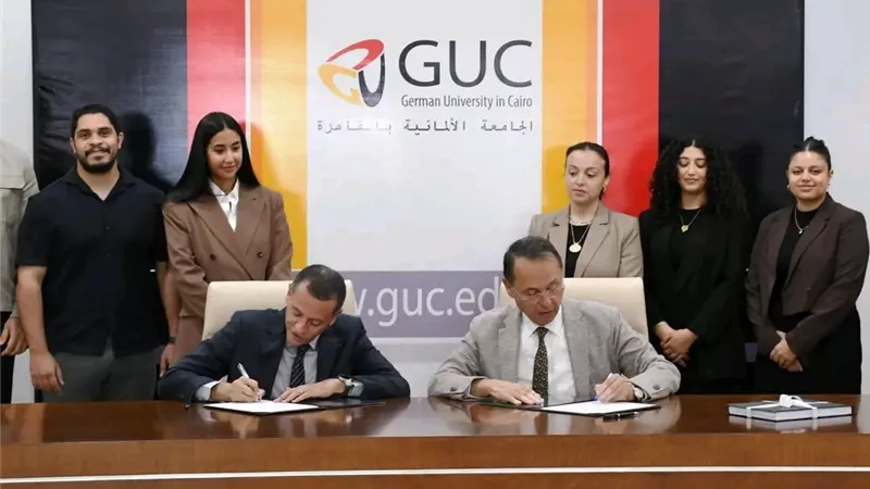 تعاون بين أسوان والجامعة الألمانية لتطبيق مشروع الهوية البصرية
